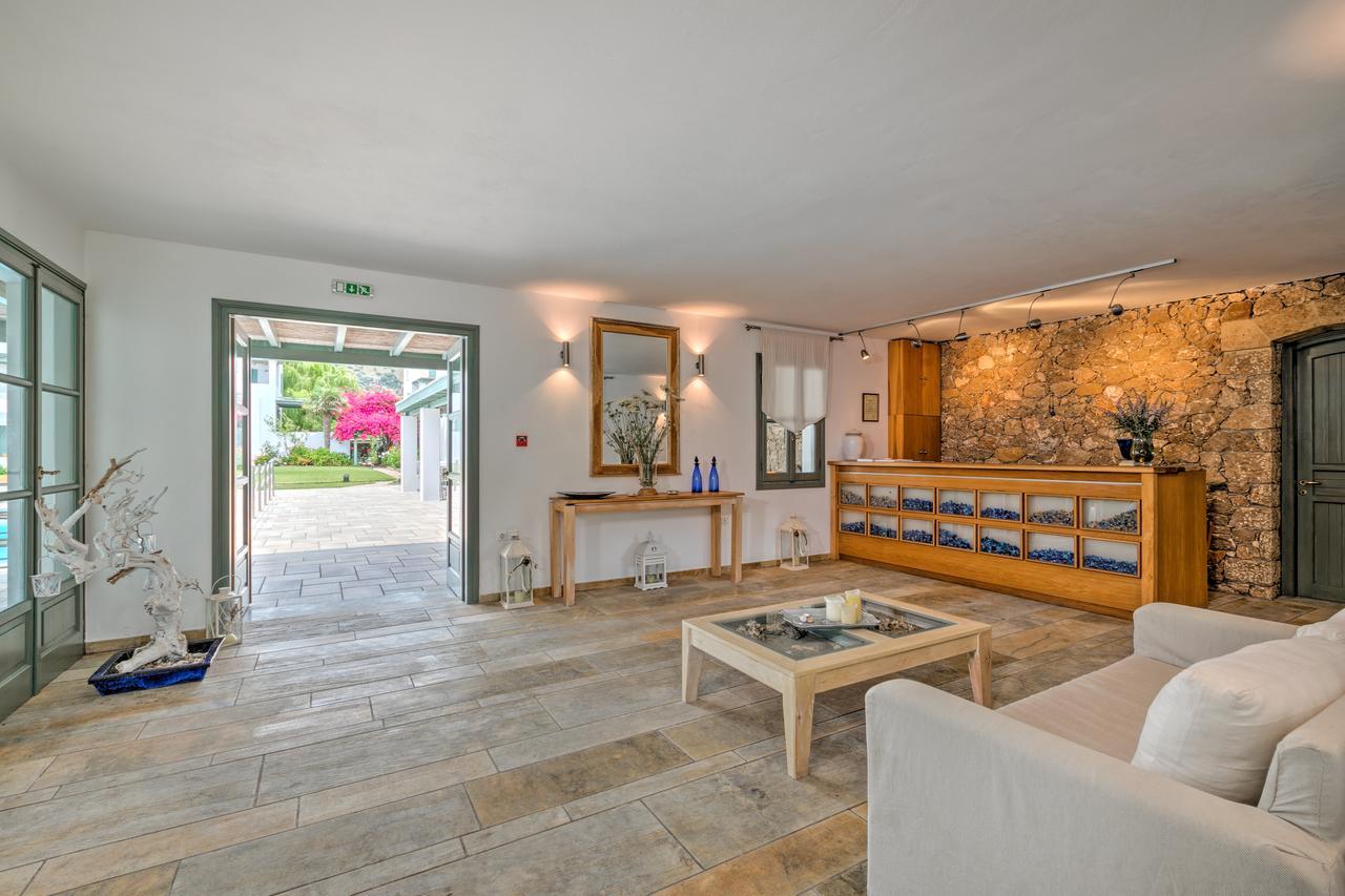Dioni Hotel Skyros Bagian luar foto